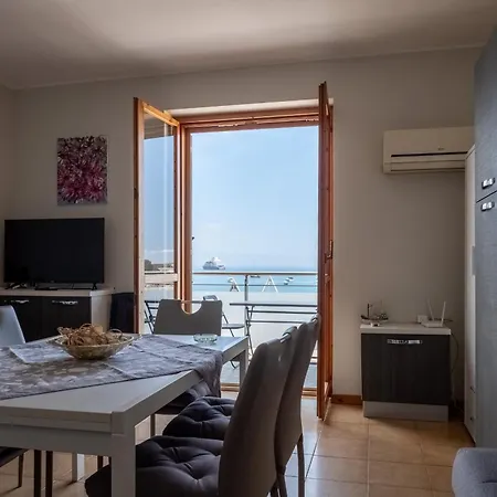 Apple House * Giardini-Naxos